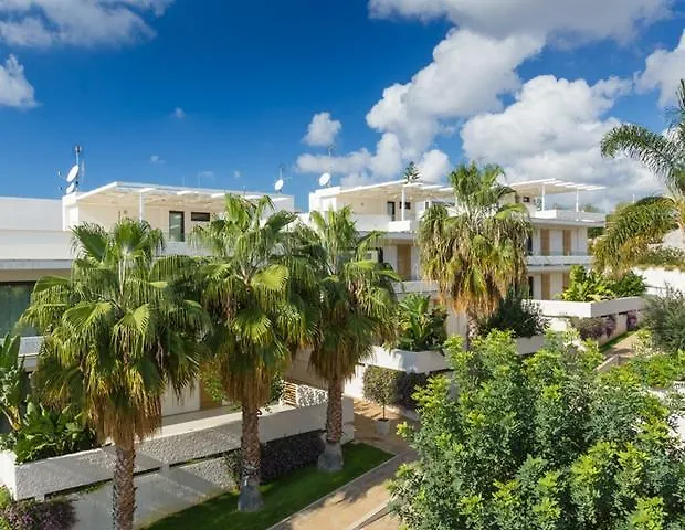 **** Апарт-отель Kamena Residence Марина-ди-Рагуза Италия