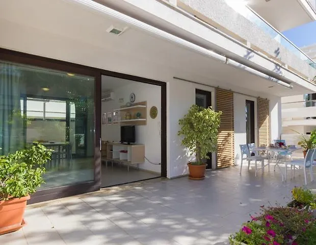 Kamena Residence Марина-ди-Рагуза 4*,
