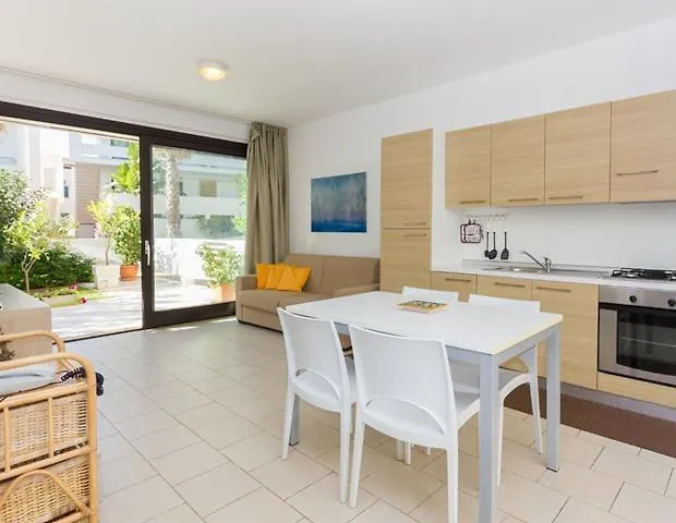 Kamena Residence Марина-ди-Рагуза 4*,  Италия
